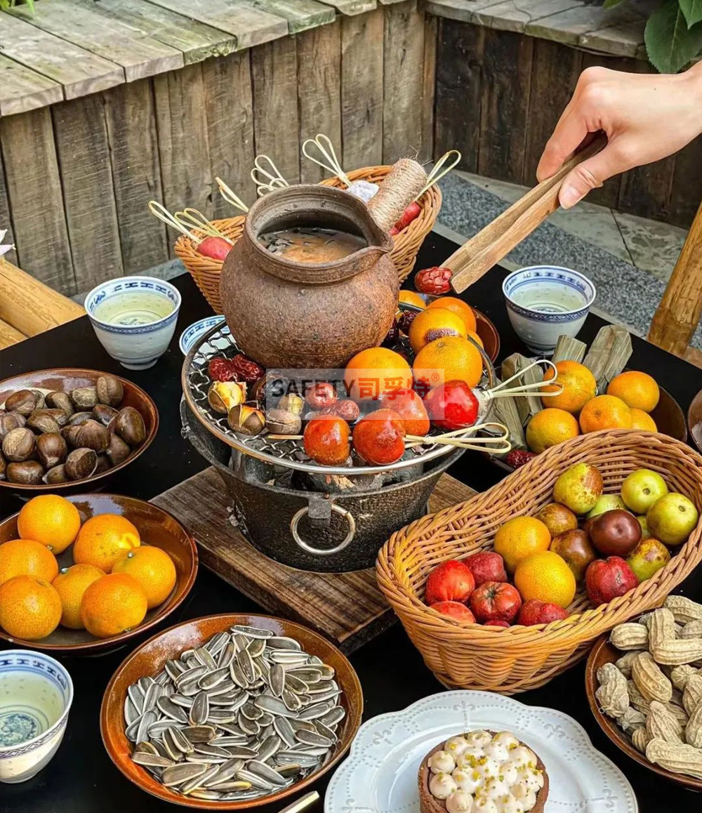 圍爐煮茶刷屏，一起來感受古詩詞中的茶風(fēng)茶韻「圍爐茶桌，炭火爐」(圖1)