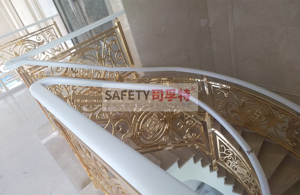 鋁藝鏤空雕花樓梯扶手：造型多樣，工藝成熟，彰顯高端品味(圖2)